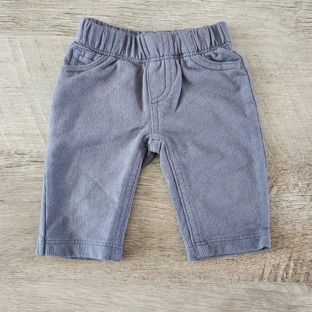 Carter's Seven Piece Baby Clothes Bundle Size NB
